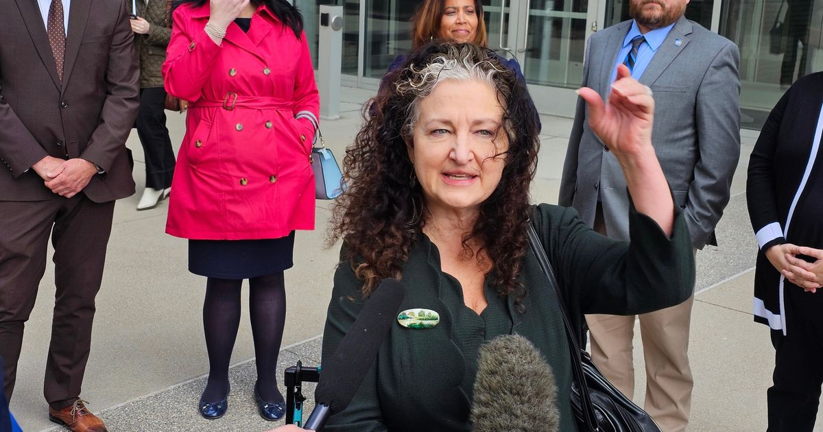 Minnesota districts ask judge to restore limits on immigration enforcement near schools