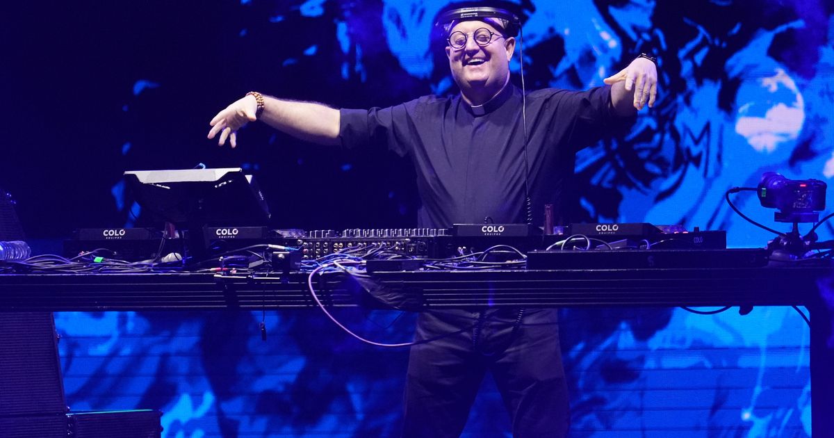 Padre Guilherme hosts rave in Argentina’s capital honoring late Pope Francis