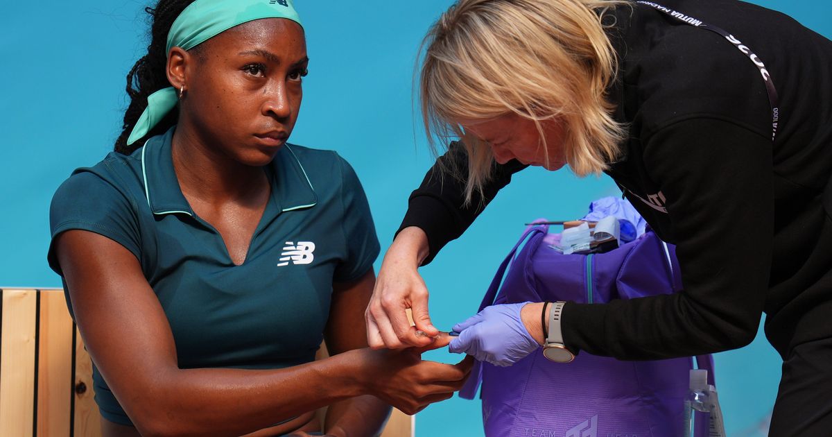 Coco Gauff overcomes vomiting on court to win in Madrid