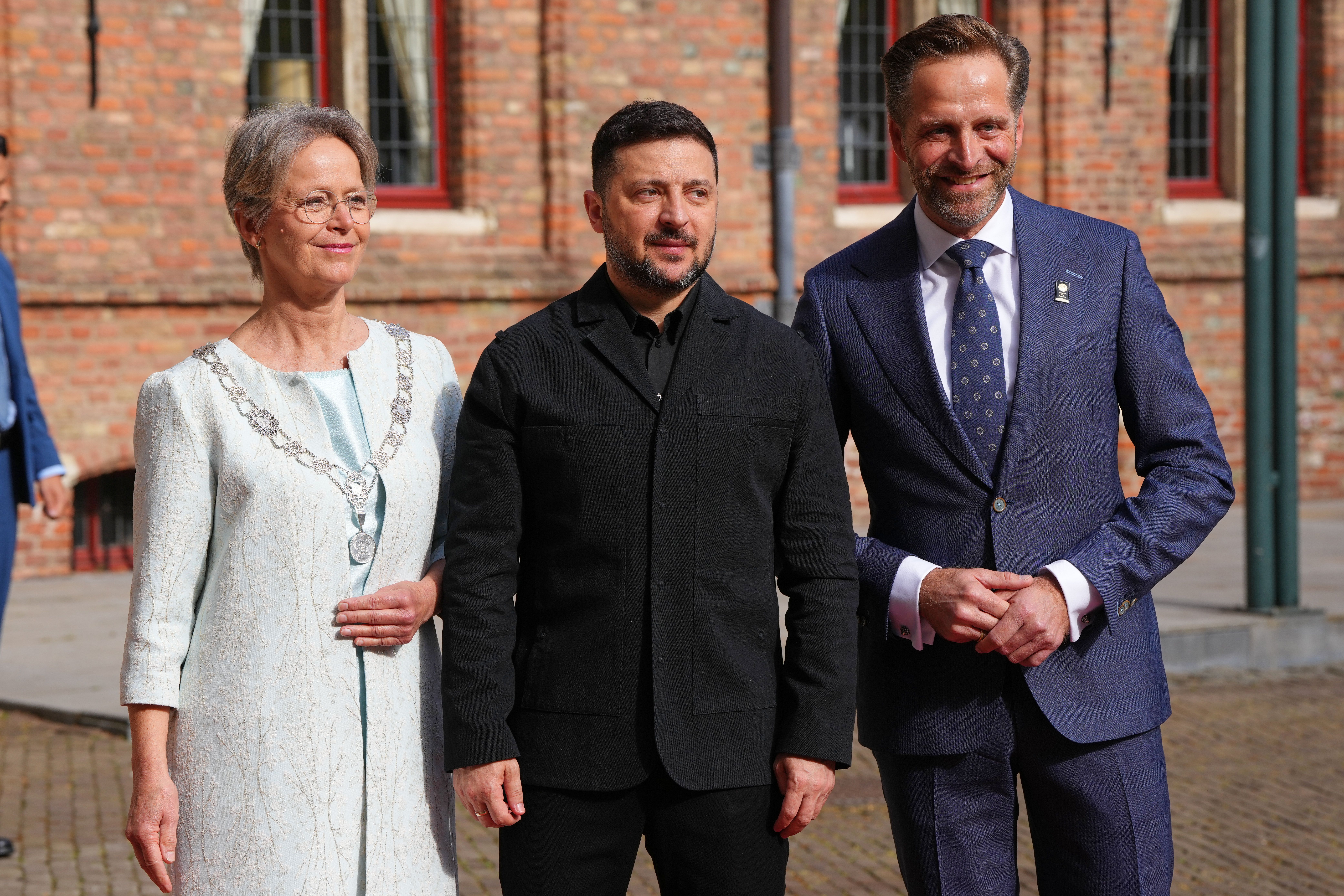 Zelenskyy receives international prize honoring his and Ukraine's