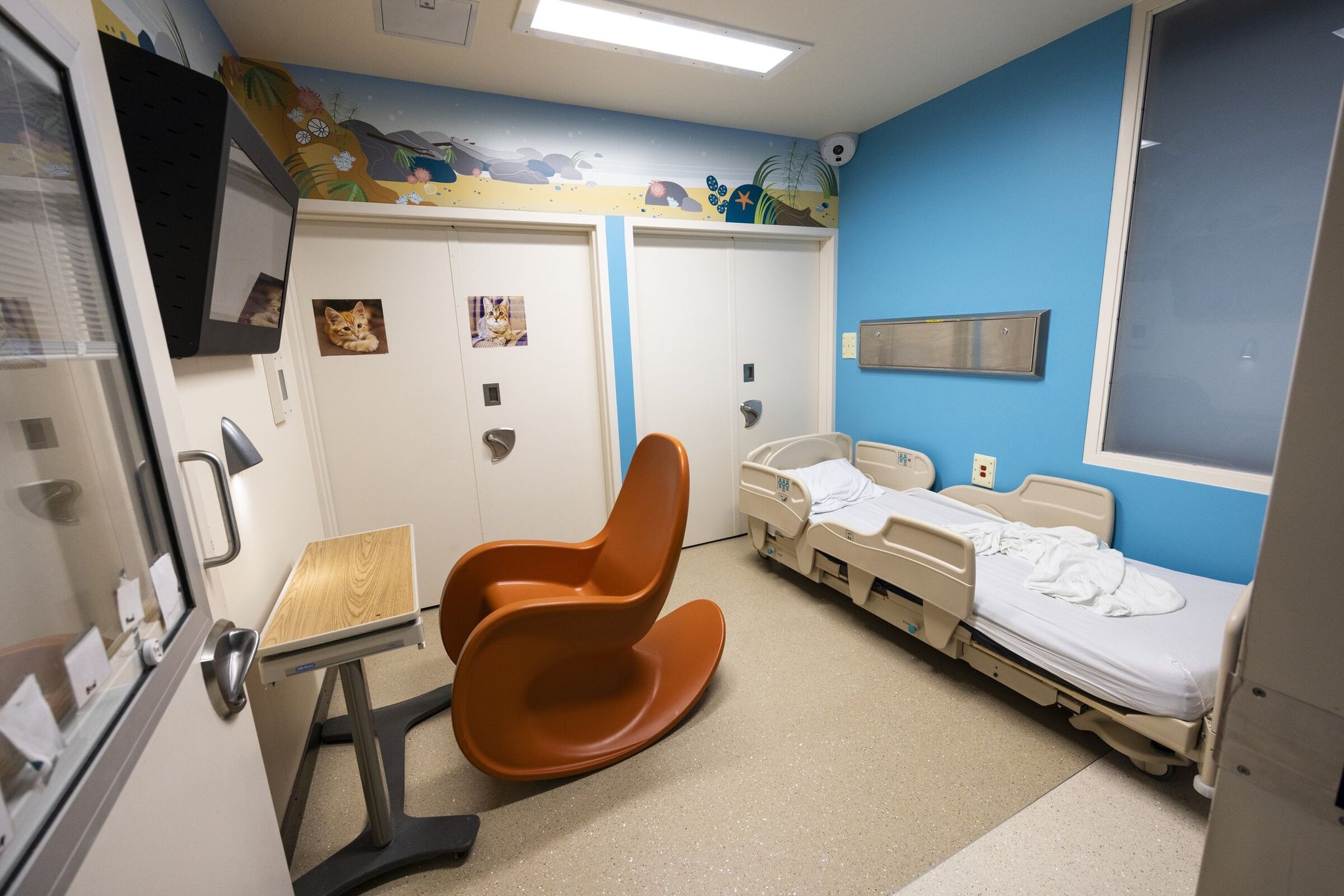 A room inside the ER where a child had boarded for more than two months at Mary Bridge Children’s Hospital in Tacoma in February 2022, because there weren’t other places for the child to go. (Amanda Snyder / The Seattle Times)