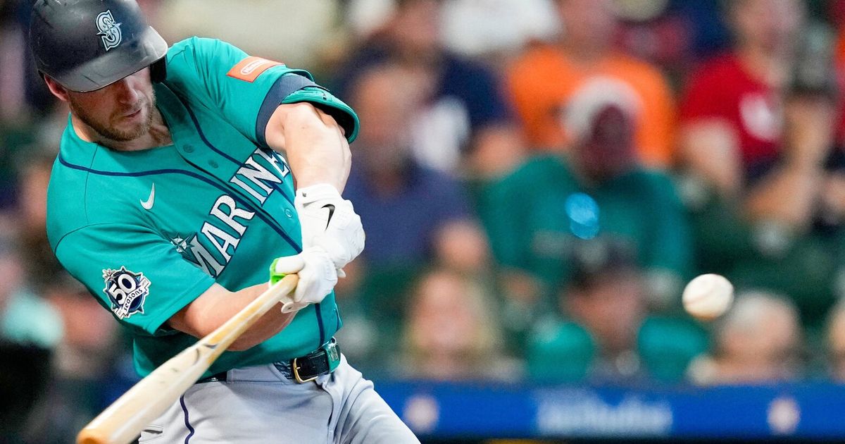 Mariners step up for big series win over Astros