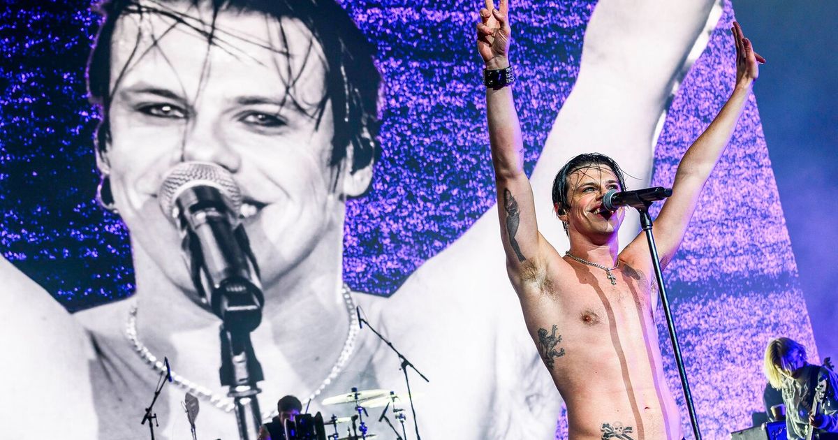 Yungblud, England’s newest rock star, acts the part in Seattle show