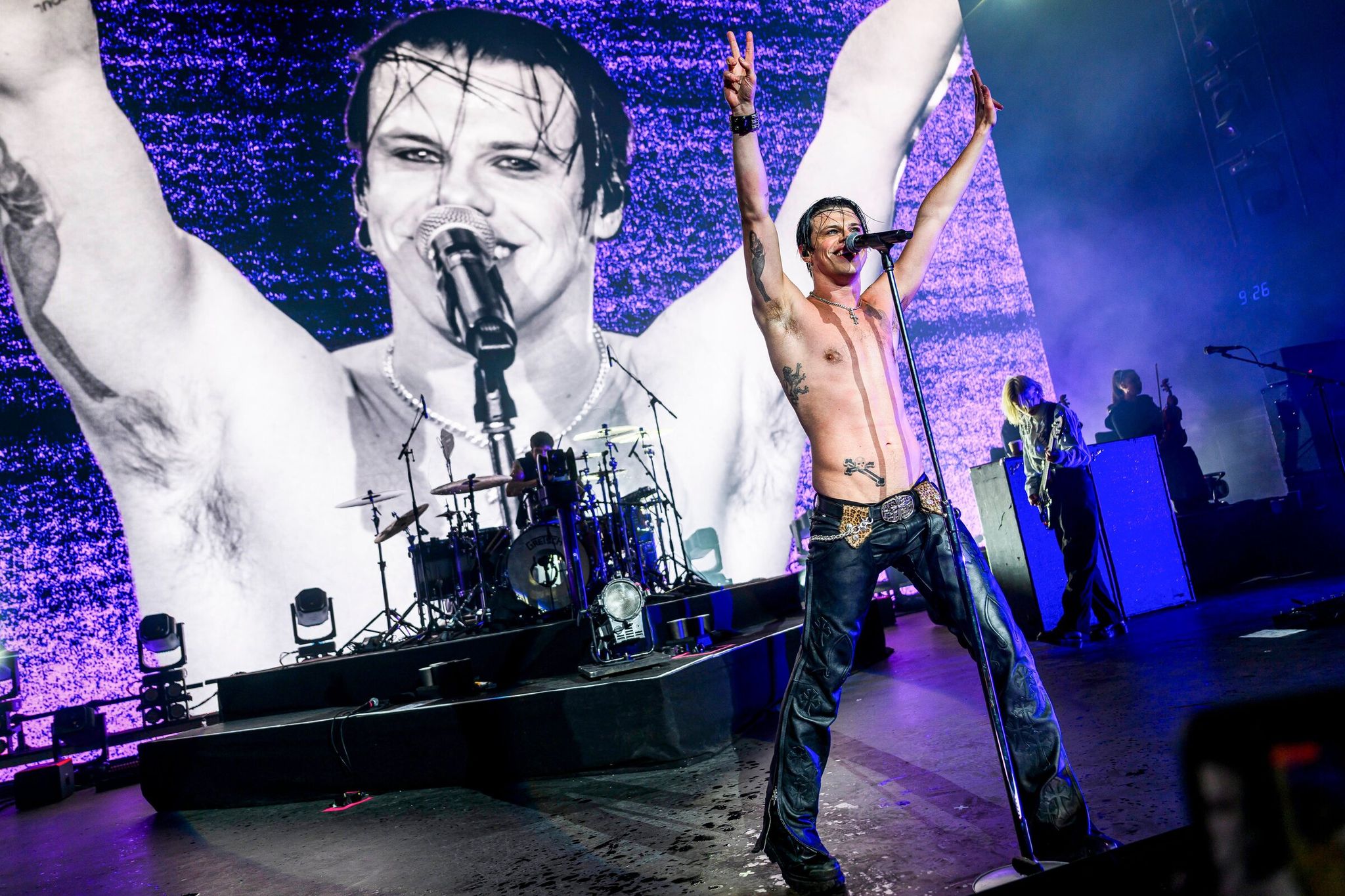Yungblud performs to a sold-out crowd, May 1, 2026, in Sterling Heights, Mich. (Katy Kildee / The Detroit News / TNS)