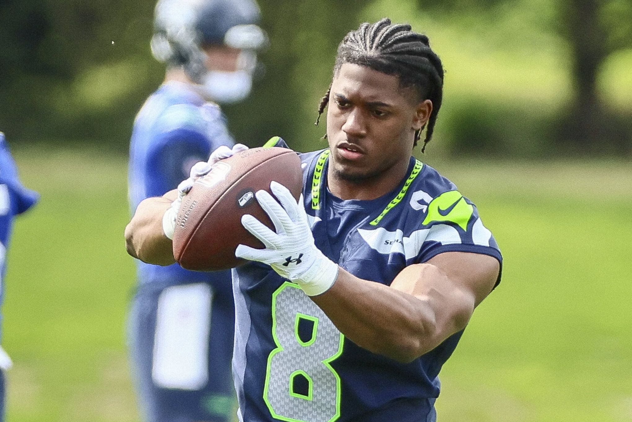 Seahawks sign first-round draft pick Jadarian Price | The Seattle Times