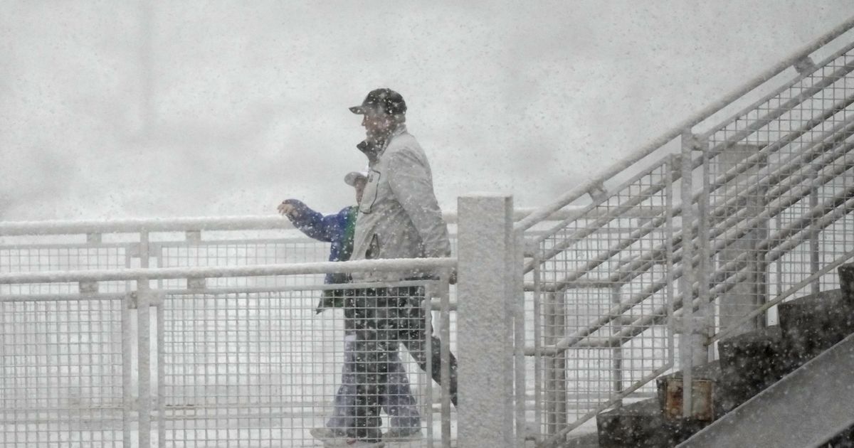 A late spring snowstorm slams Colorado, closing schools and disrupting commuters