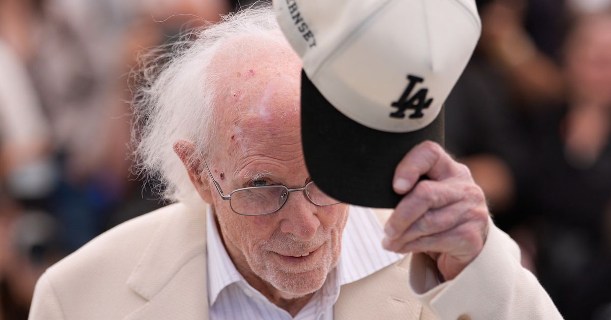 Bruce Dern takes a bow at the Cannes Film Festival with a new documentary on his life