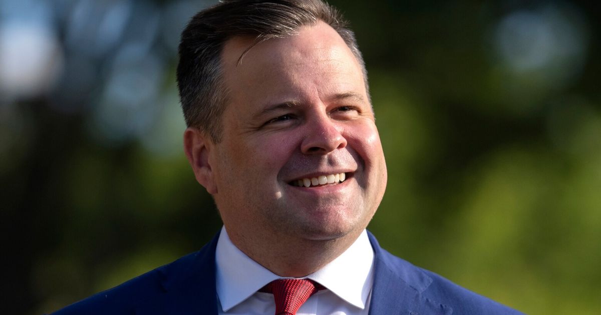 Trump taps housing finance director Pulte as acting director of national intelligence after Gabbard