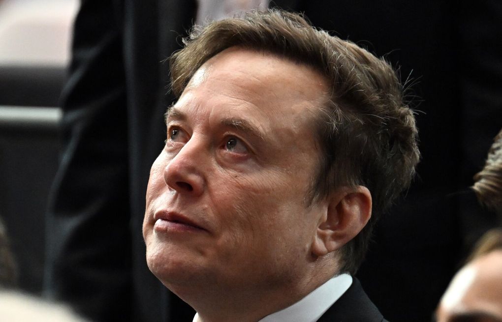 How banks are using SpaceX to woo the super rich