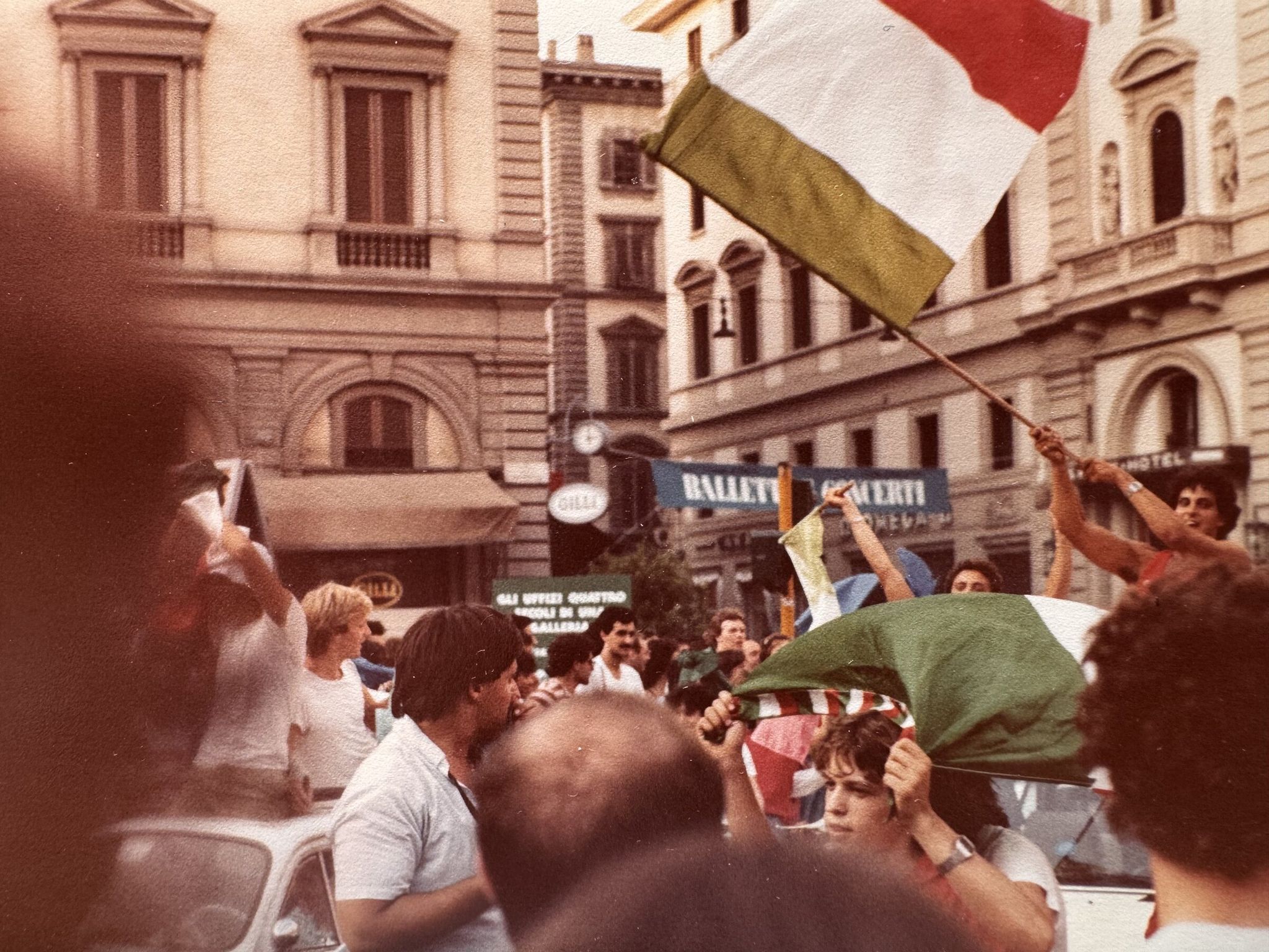 Reeve Washburn took this photo of spontaneous celebrations in Florence in 1982, after host nation Italy reached the World Cup final. (Photo: Reeve Washburn)
