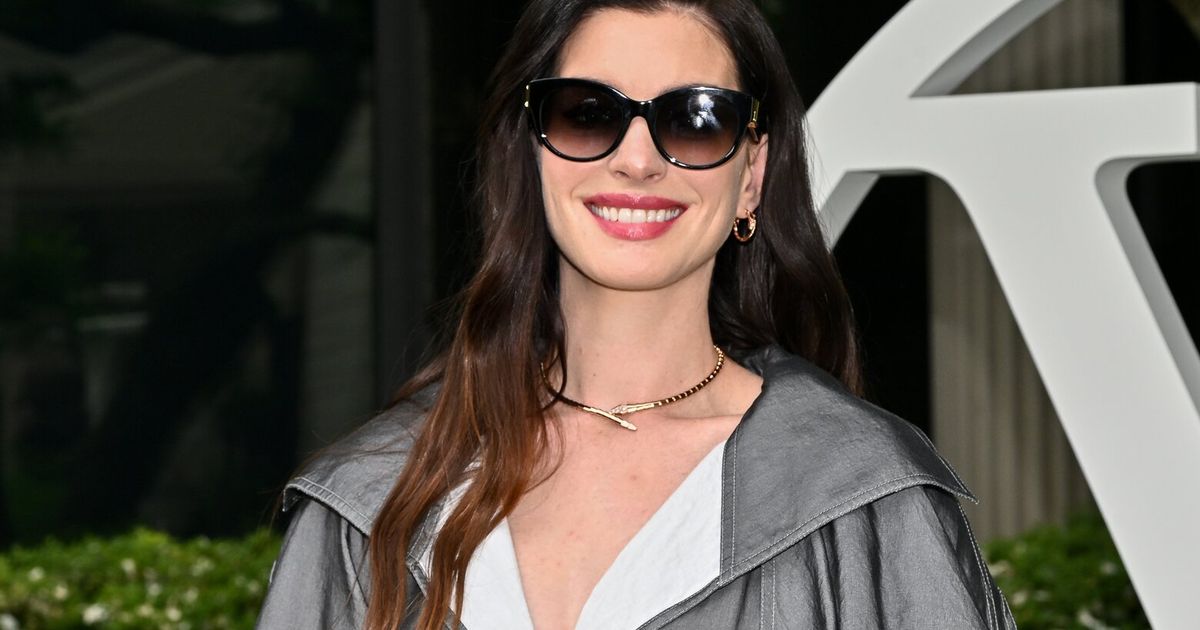 Anne Hathaway is pregnant with her third child