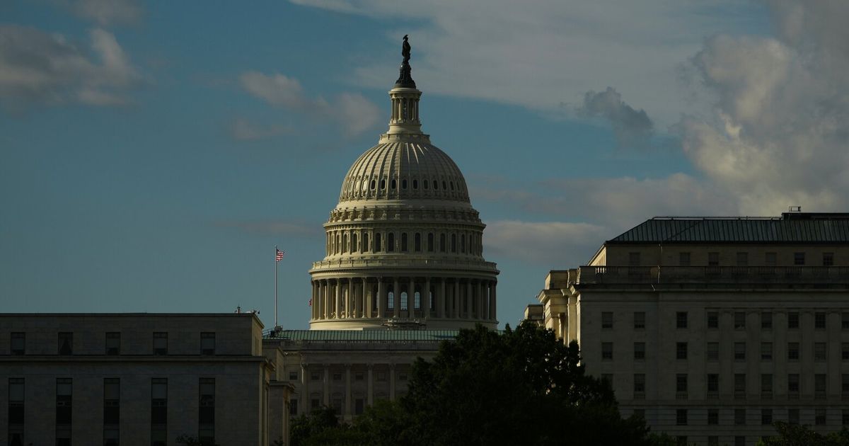 House passes bill that would make daylight saving time permanent - image 5