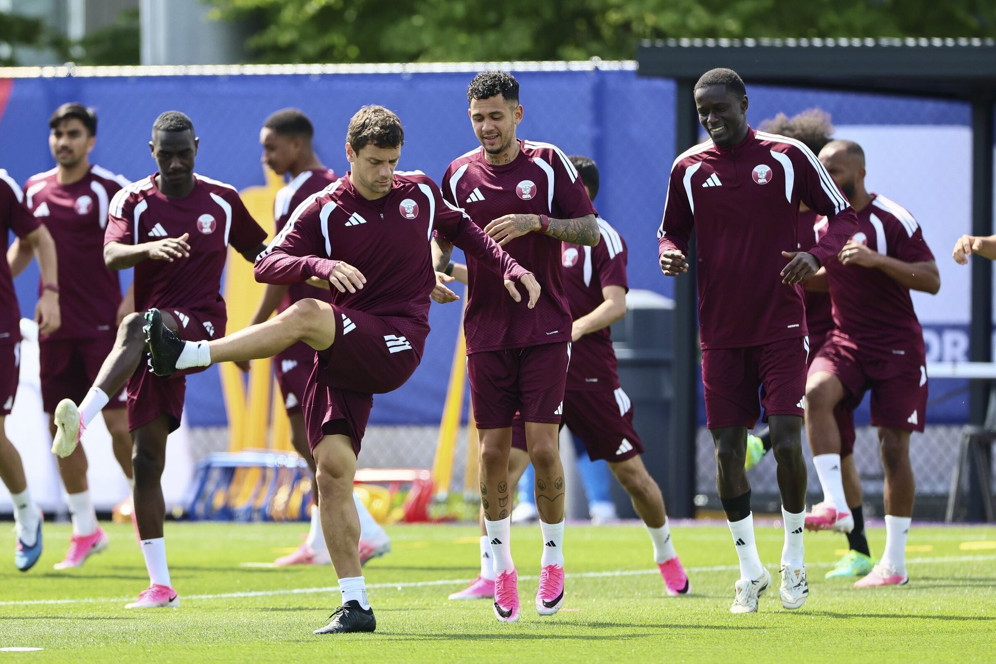 Qatar’s national team warms up on Tuesday, June 23, 2026, at the stadium of the football university in Seattle (University of Washington). (Kevin Clark / The Seattle Times)