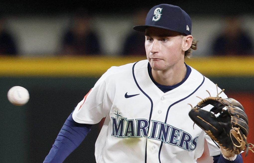 Mariners rookie Colt Emerson homers in his Ohio homecoming