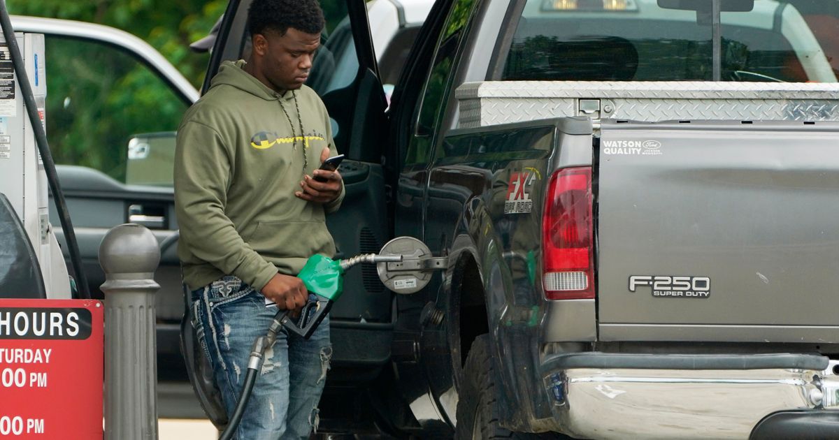 From unfilled gas tanks to fewer frills, retailers see US consumers rethink their spending