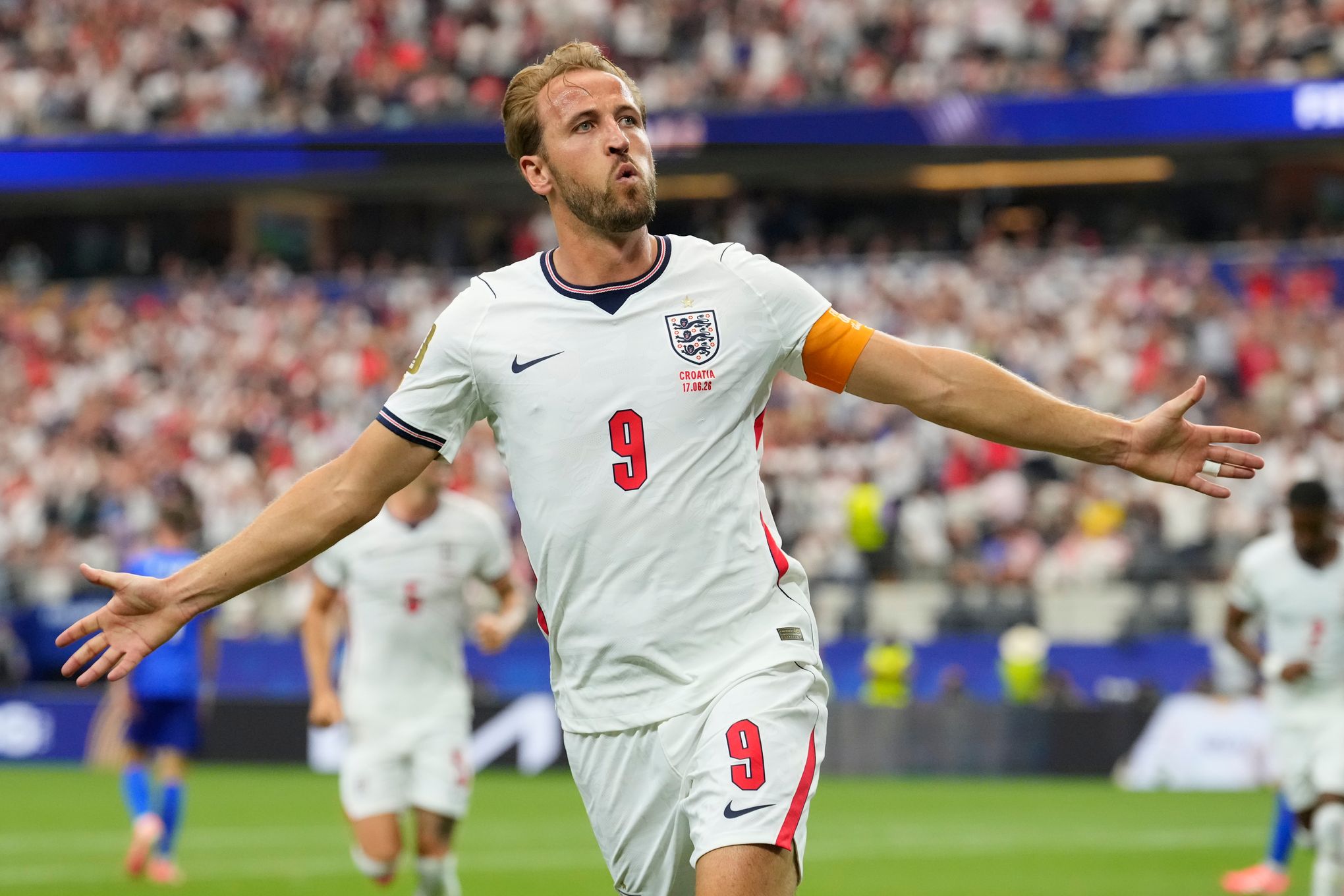 Harry Kane ties England's record for World Cup goals in 4-2 win over Croatia | The Seattle Times