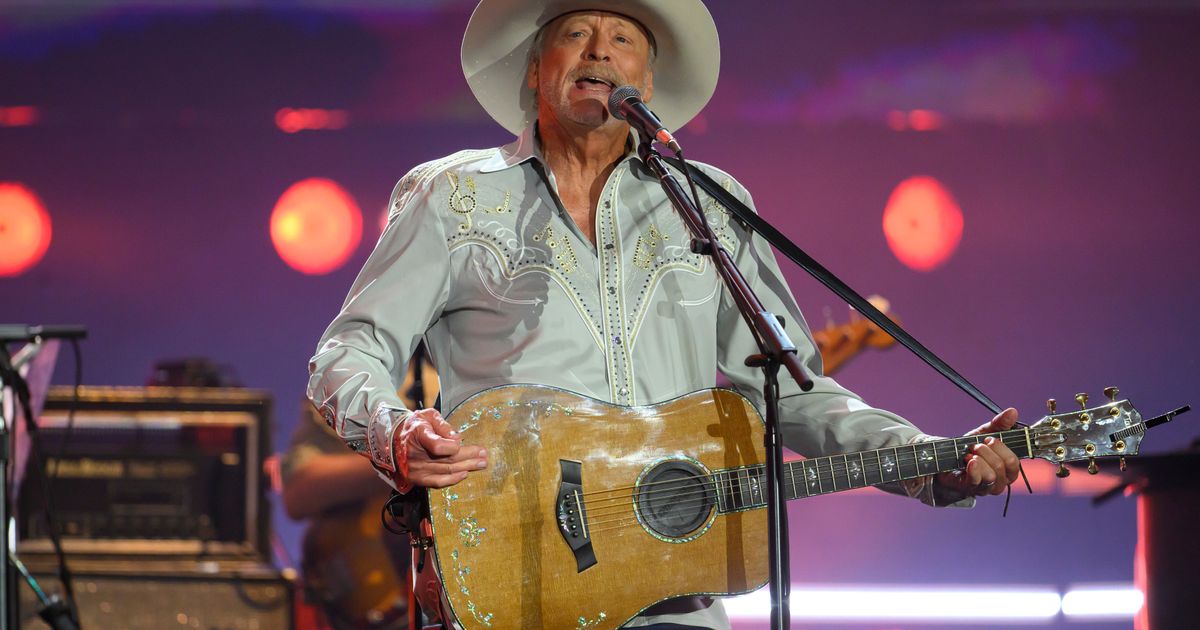 Inside country legend Alan Jackson’s triumphant finale concert