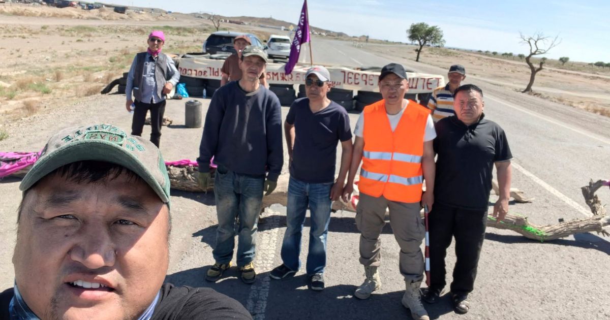 Protesters block copper exports to China from Rio Tinto mine in Mongolia