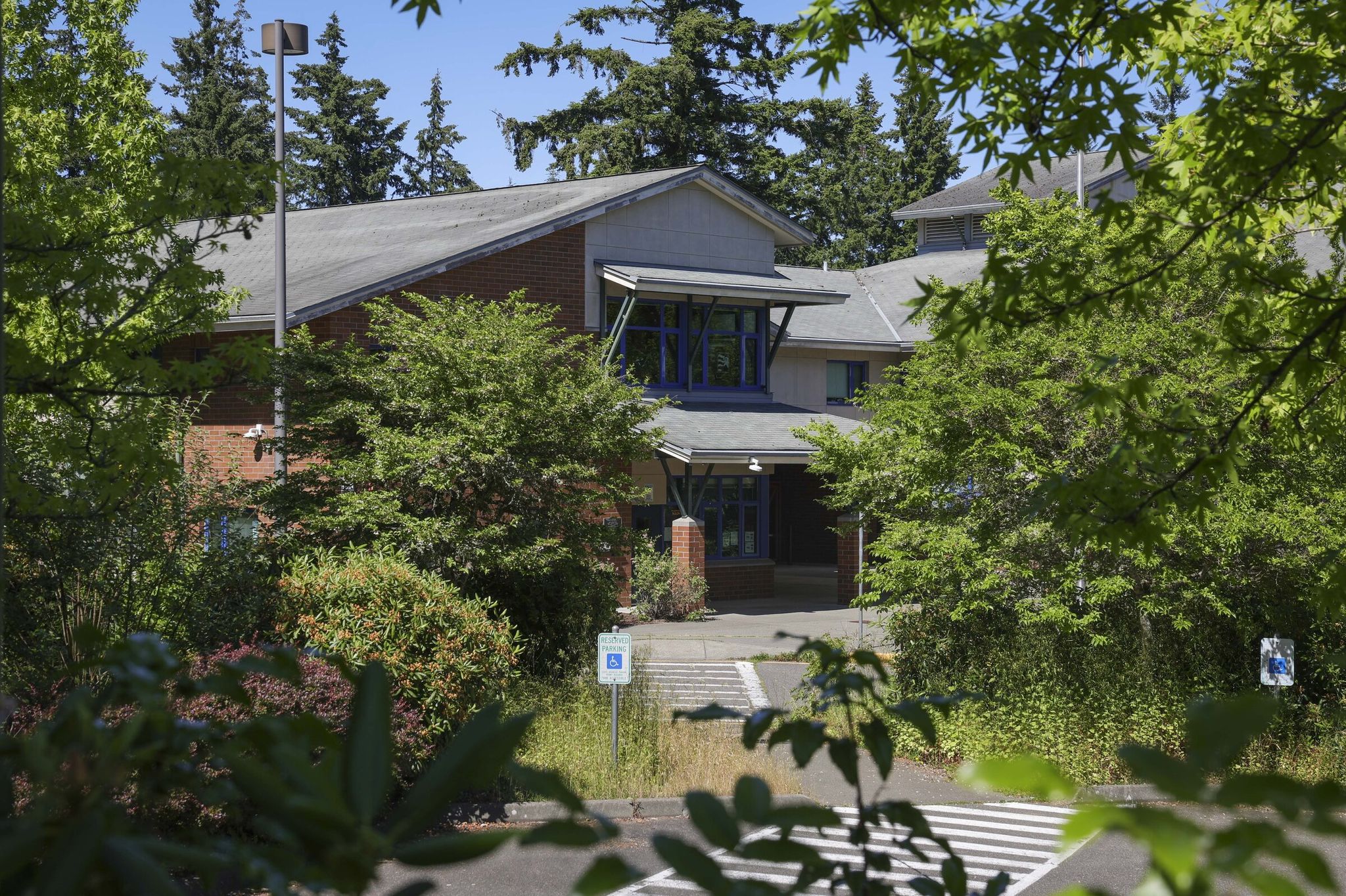 A student reported a teacher at Meadowdale Elementary School in Lynnwood sexually assaulted her in a classroom when she was in 5th grade, according to a police report.
(Ivy Ceballo / The Seattle Times)