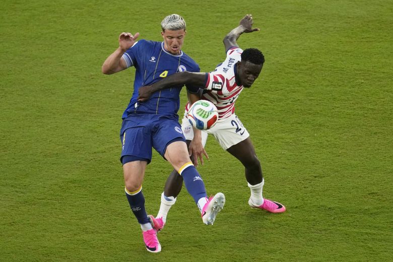 Reasons U.S. World Cup star Folarin Balogun's red card doesn't sit right | The Seattle Times
