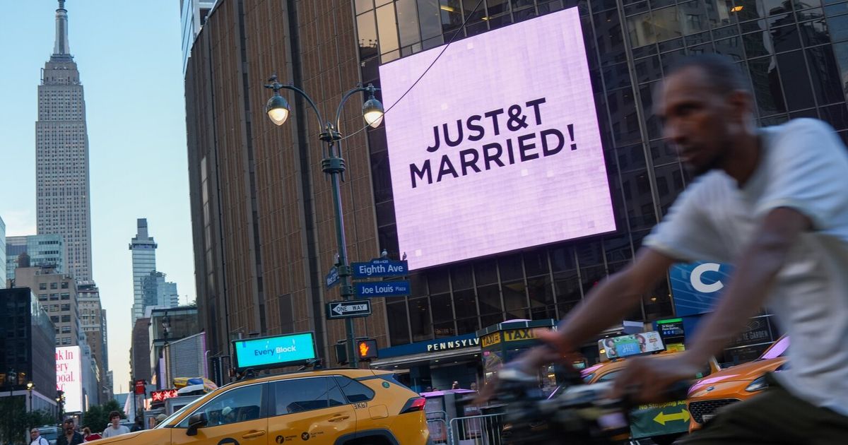 Taylor Swift and Travis Kelce marry in front of famous friends at Madison Square Garden