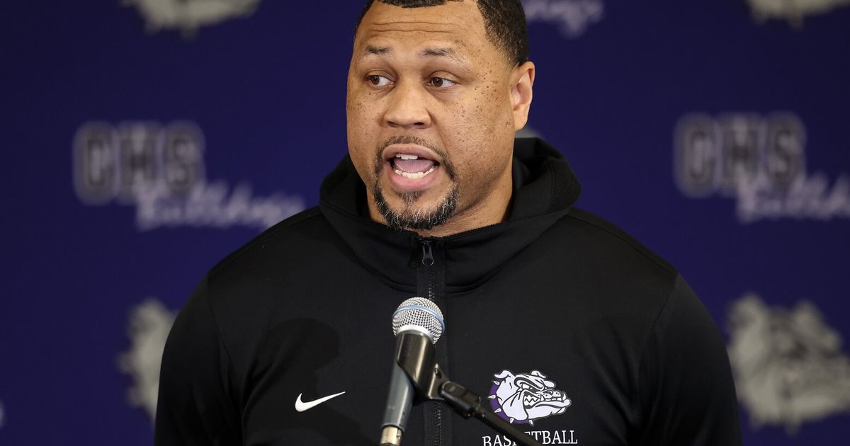 Student in Brandon Roy recruiting allegation tried to enroll at Garfield 3 times