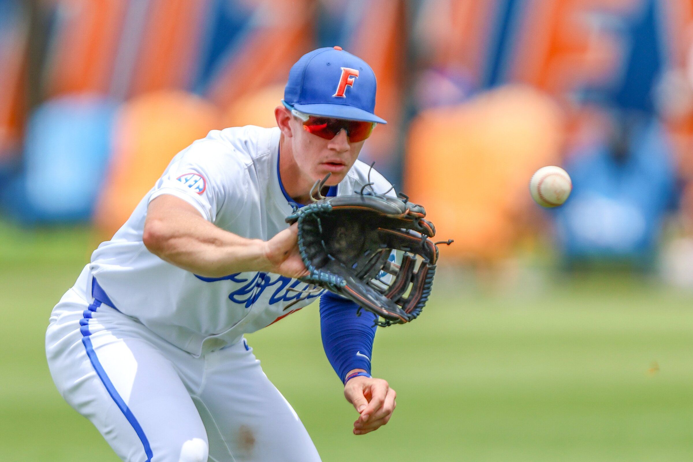 Florida outfielder Hayden Yost warms up before an NCAA regional baseball game against Rider, May 29, 2026 in Gainesville, Fla. The Seattle Mariners drafted Yost in the fifth round of the 2026 MLB draft. (Gary McCullough / The Associated Press)