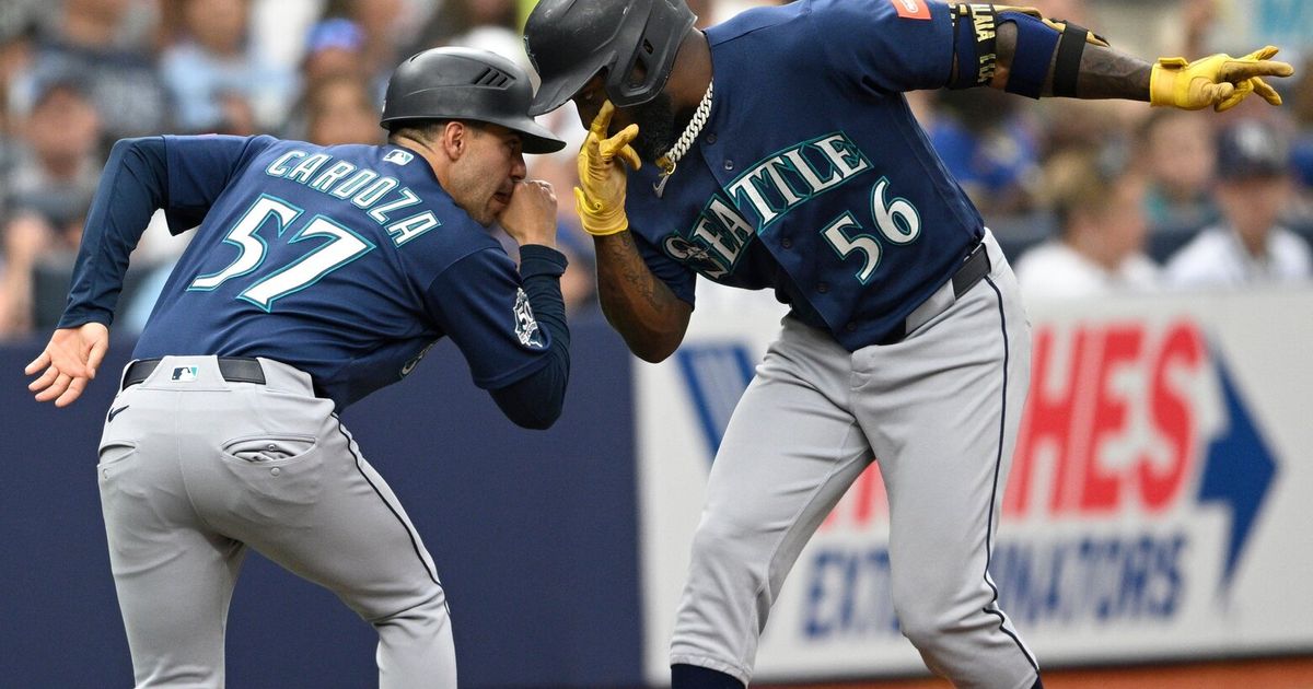 Mariners snap skid, enter All-Star break on high note