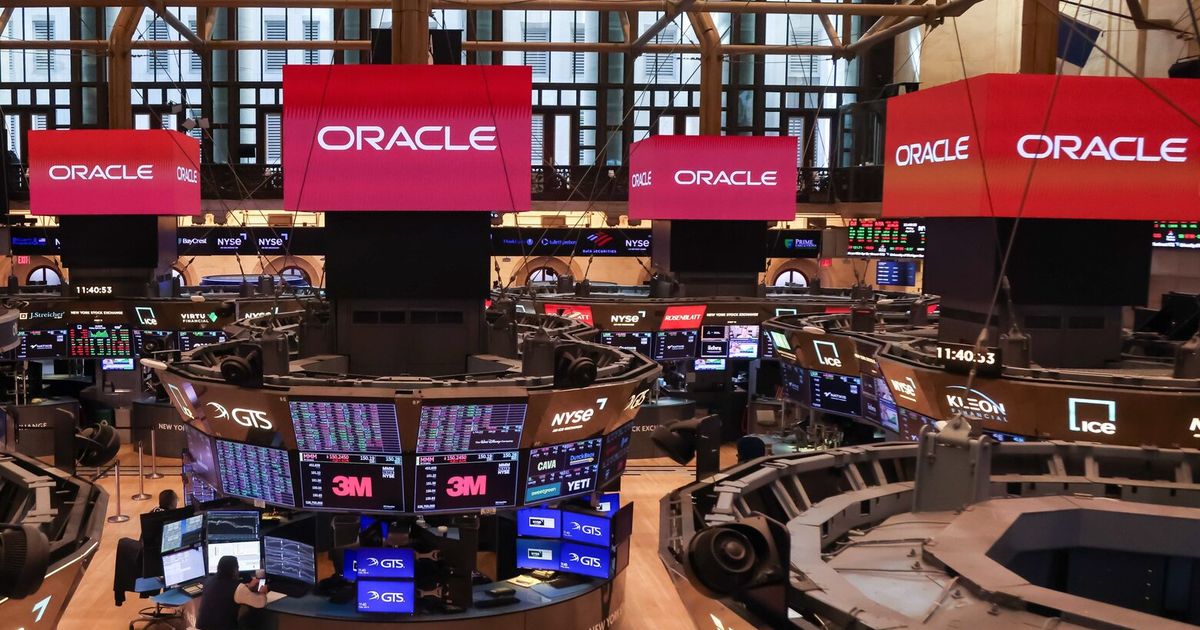 Oracle risks falling behind in AI race