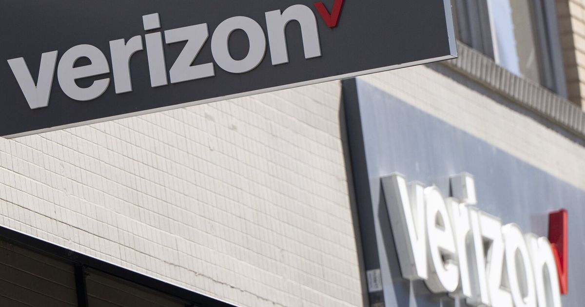Verizon to lay off 54 WA employees