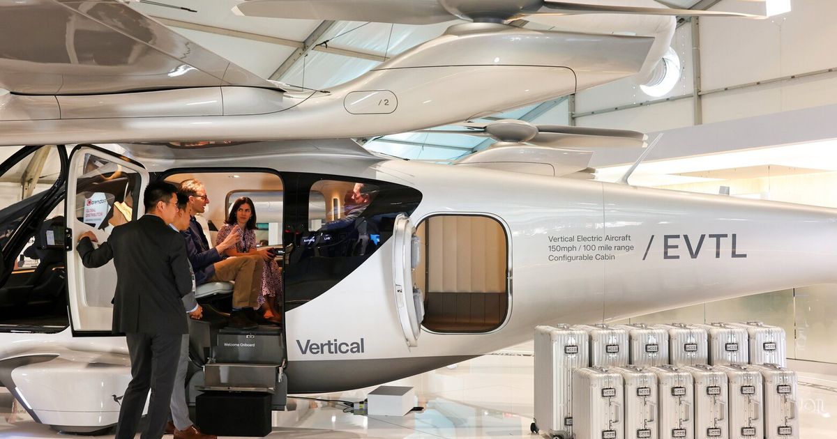 Boeing, Airbus signal confidence as bullish giants jockey for future