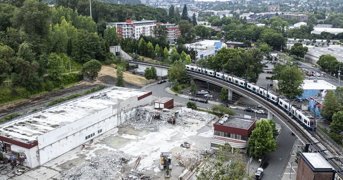 Seattle light rail station swaps parking lot for affordable housing