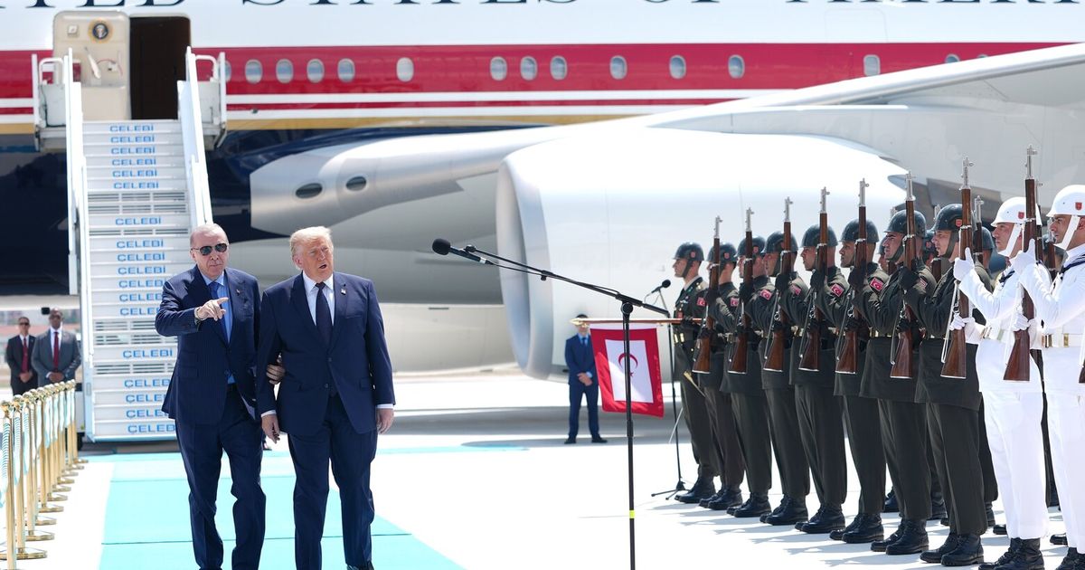Inside the Rushed Effort to Get Trump His New Air Force One - image 2