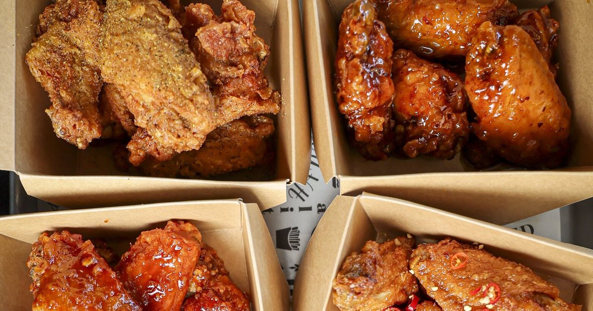 Find spectacular fried chicken at this South Seattle restaurant