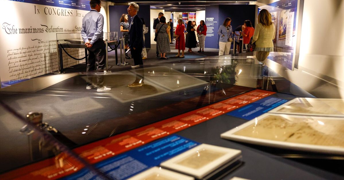 ‘Freedom Plane’ tour, with historic documents, arrives at Seattle’s MOHAI