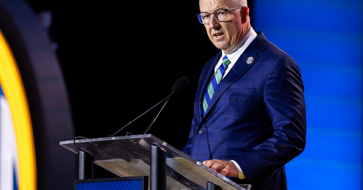 Mailbag: Why World Cup is a flawed model for College Football Playoff