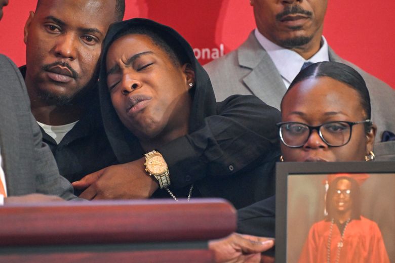 Attorney for Nolan Wells' family says experts to review a boat distress call from day he disappeared | The Seattle Times