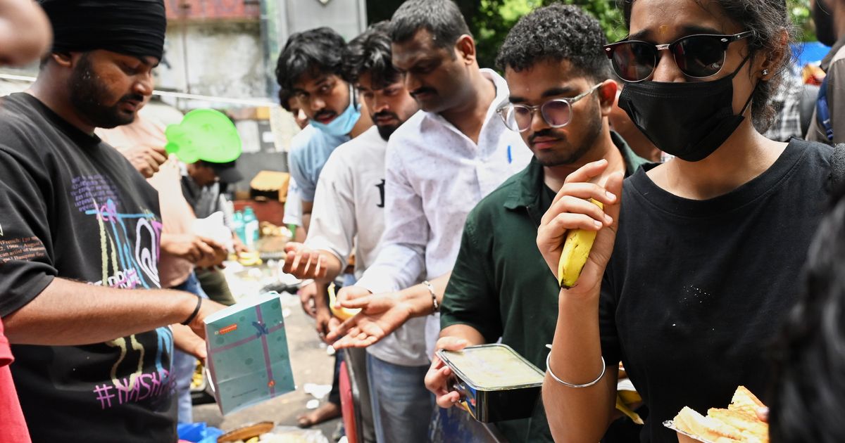 Supporters across India send food via delivery apps to sustain the ‘Cockroach’ protest