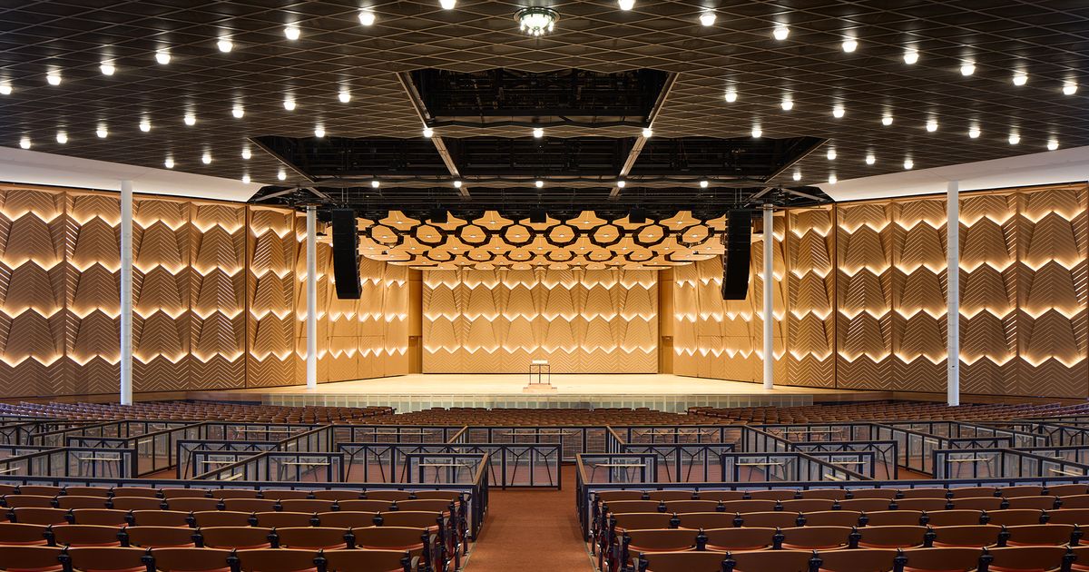 Ravinia Festival's Hunter Pavilion near Chicago reopens after $70 million gut renovation