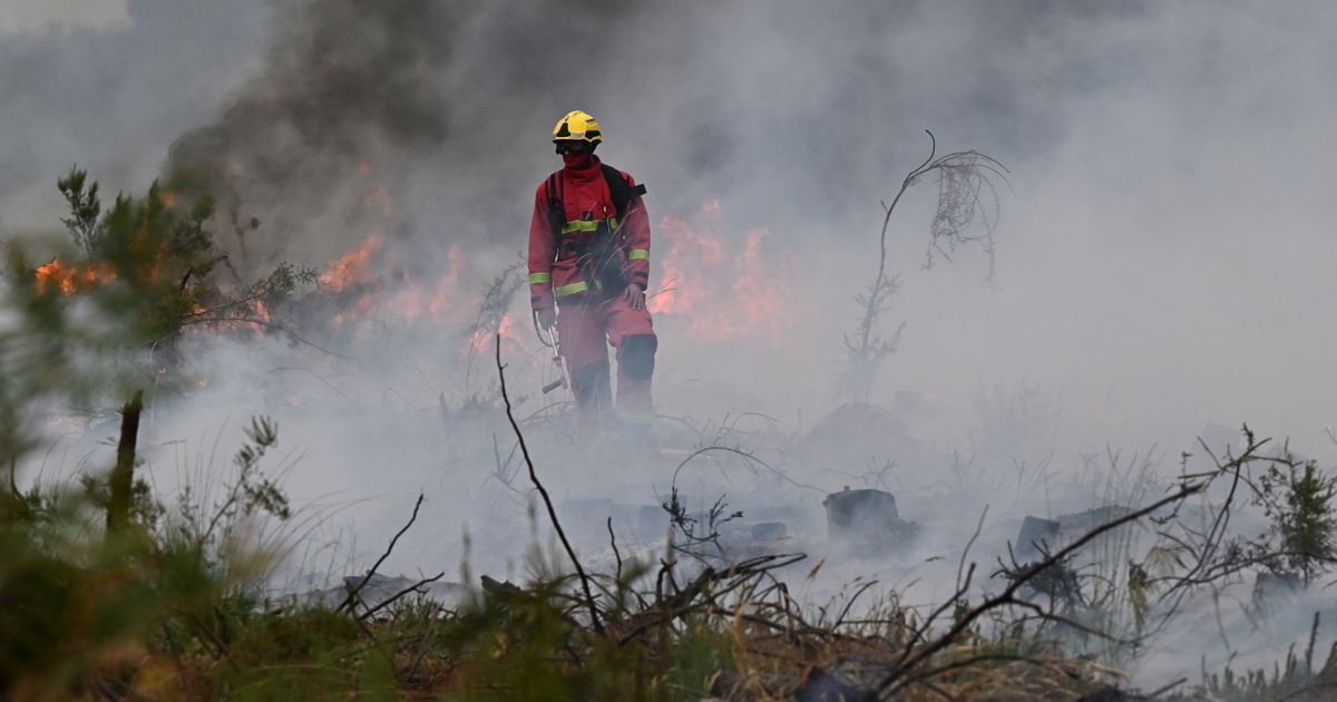 Wildfire forces another 55,000 people to evacuate in southwest France