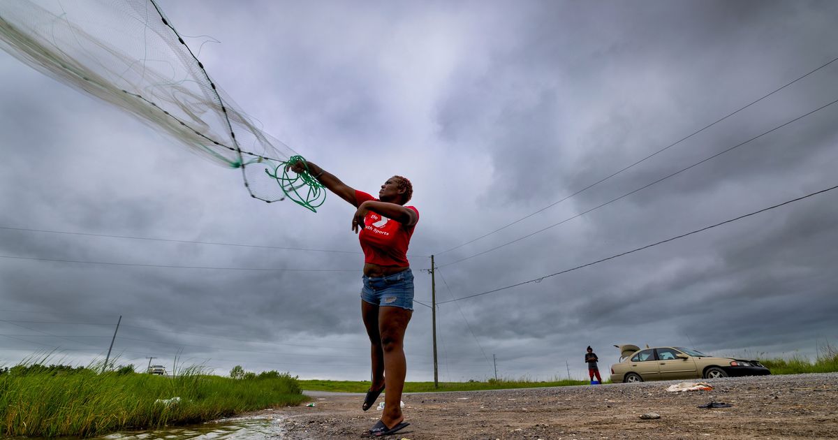 Tropical Storm Bertha makes landfall on southern Louisiana with threatening winds - image 2