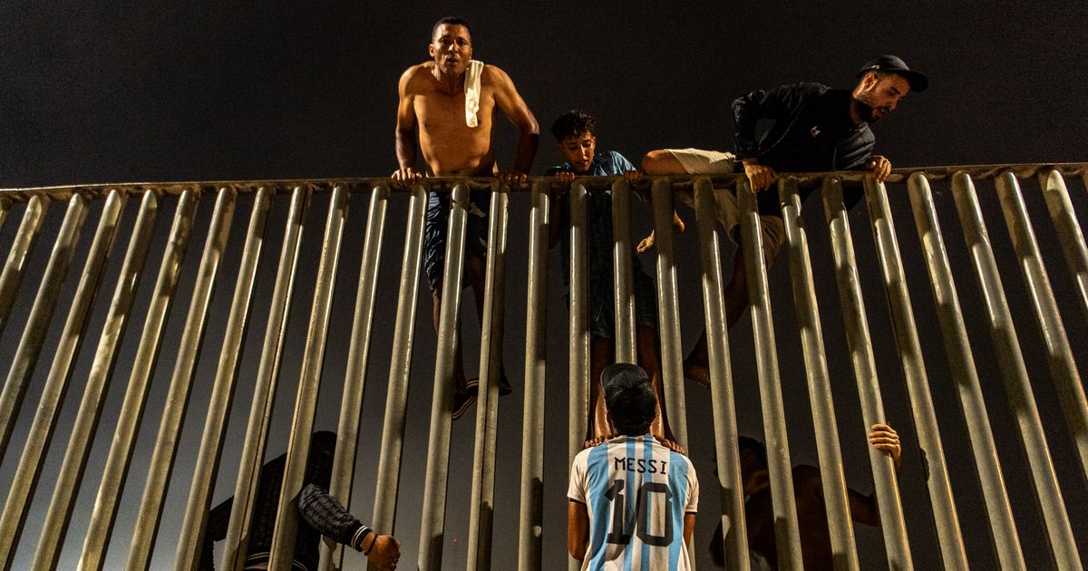 Spain’s Leader Rushes to Ceuta After Thousands of Migrants Burst Across Border - image 4