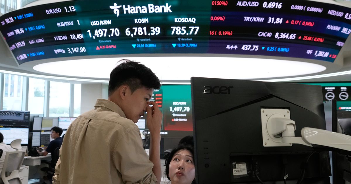 Oil jumps 5% after Trump reimposes Iran blockade - image 7