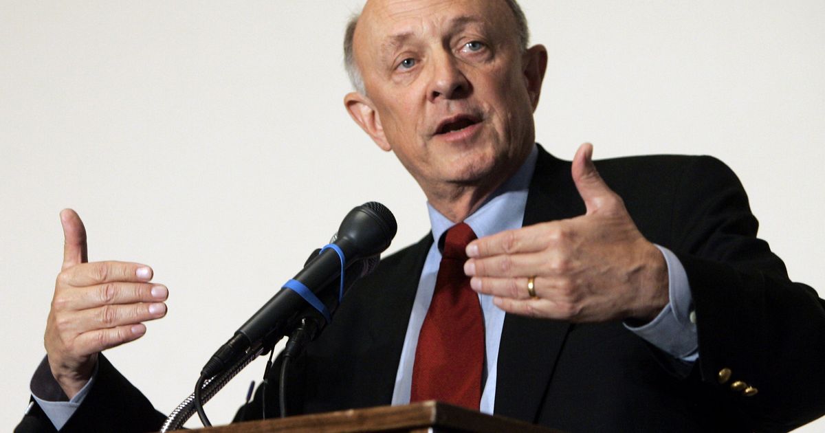 R James Woolsey, embattled ex-CIA director under Bill Clinton, dies aged 84 - image 3