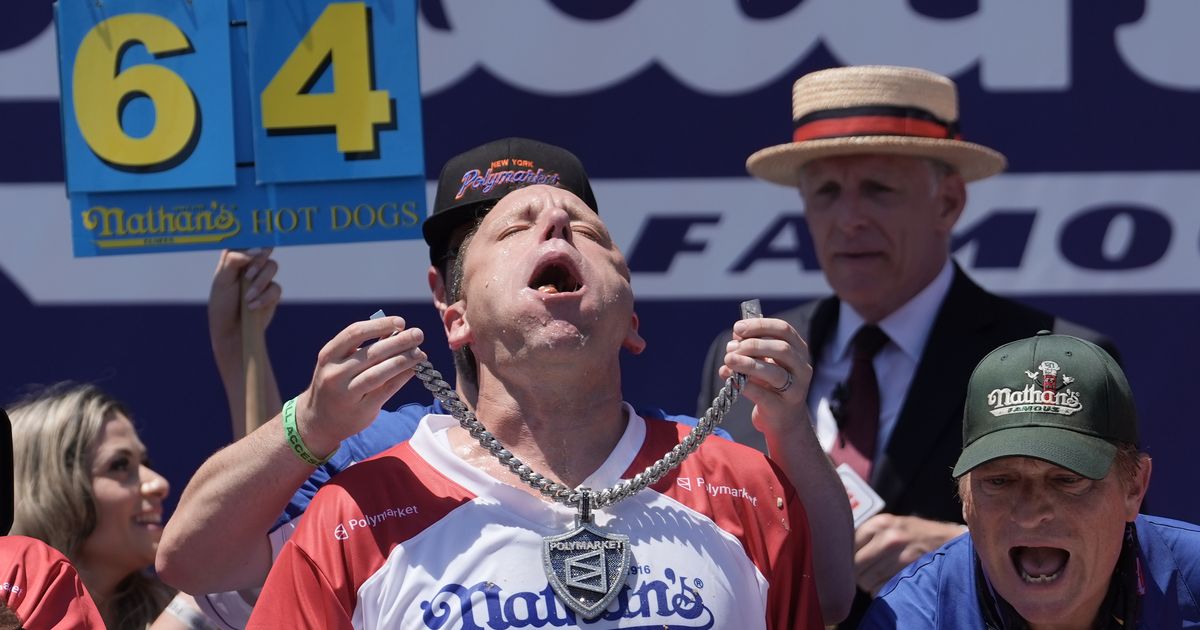 Hot dog eating champs seek to repeat in Nathan’s Famous contest