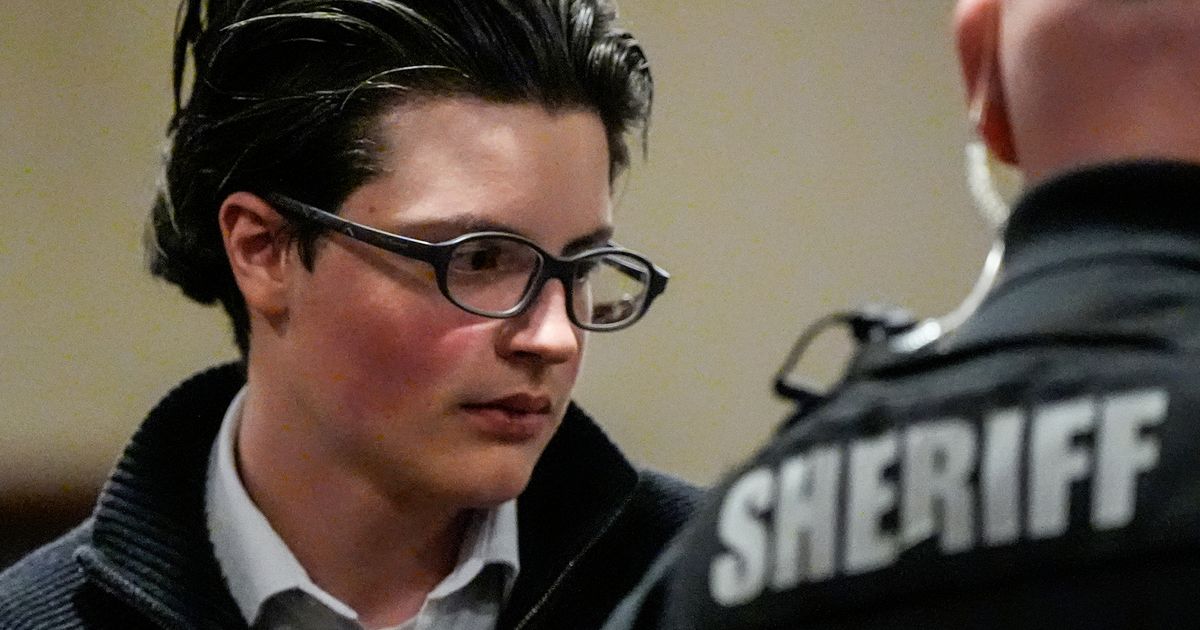 Georgia teen charged in Apalachee High School shooting to appear in court for plea and sentencing
