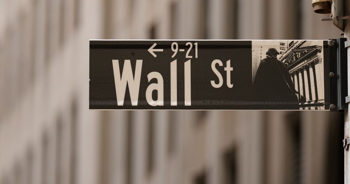 Carry Wall Street in your pocket with these free apps