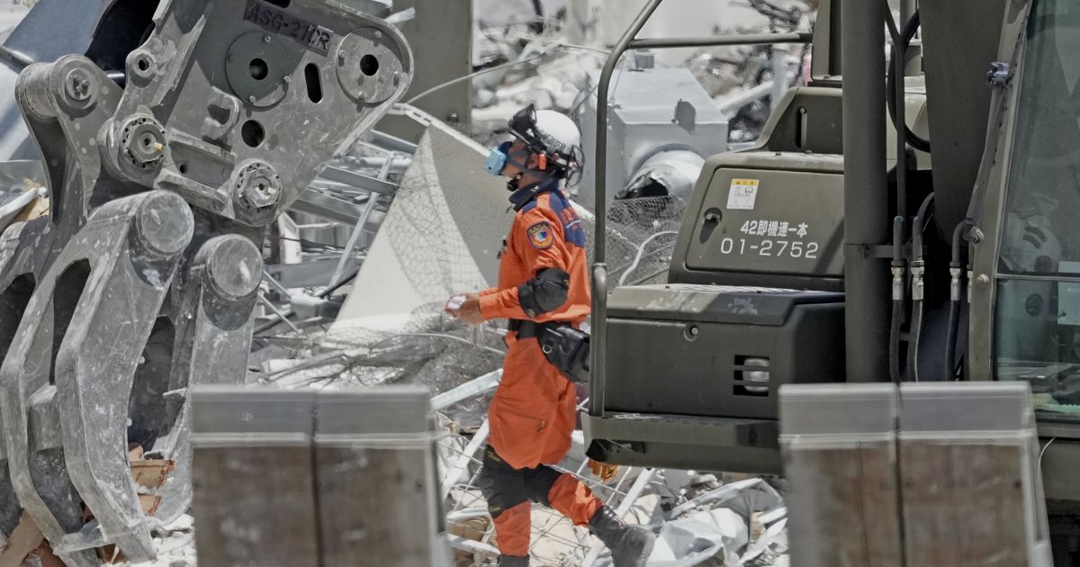 Japan ends rescue operation at a mall that collapsed after a strong quake