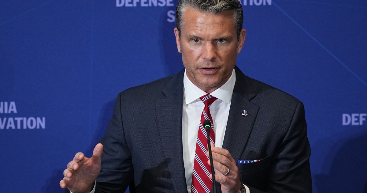 Hegseth again backs a low-altitude military flyover as maneuvers draw scrutiny