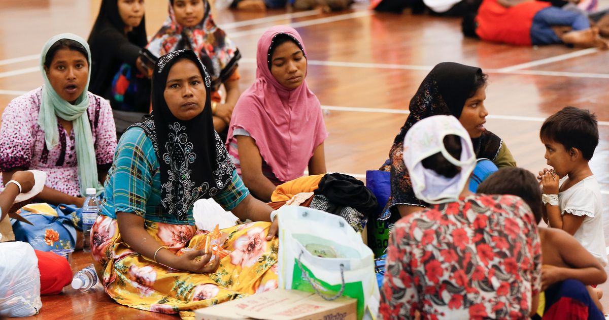 Malaysia begins screening 5,000 refugees for their planned return to Myanmar
